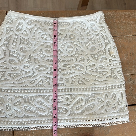 Club Monaco skirt | mini skirt white embroidered skirt baby shower resort NWT - Picture 3 of 12